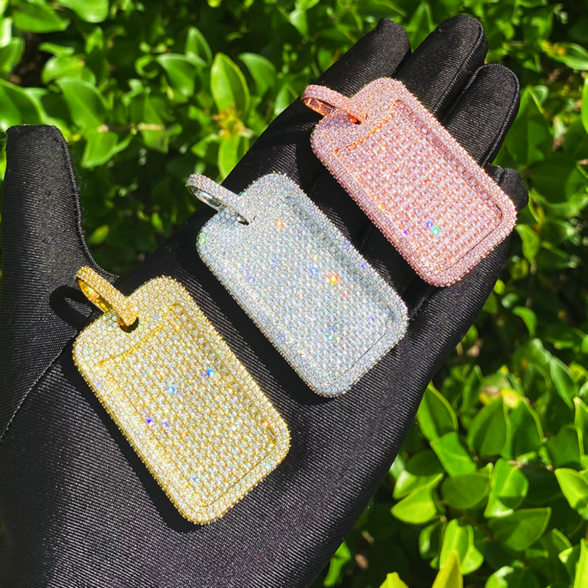 Bubble Letter Iced Out Dog Tag - Mens Dog Tag Necklace บทวิจารณ์และราคา