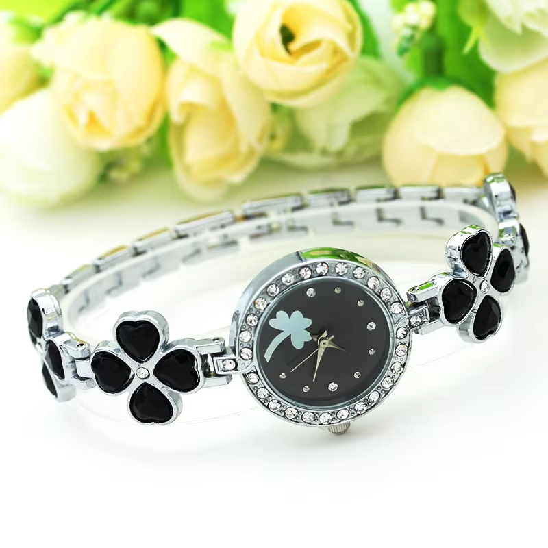 Four-leaf clover creative pers - Jewels In Quartz Watches บทวิจารณ์และราคา