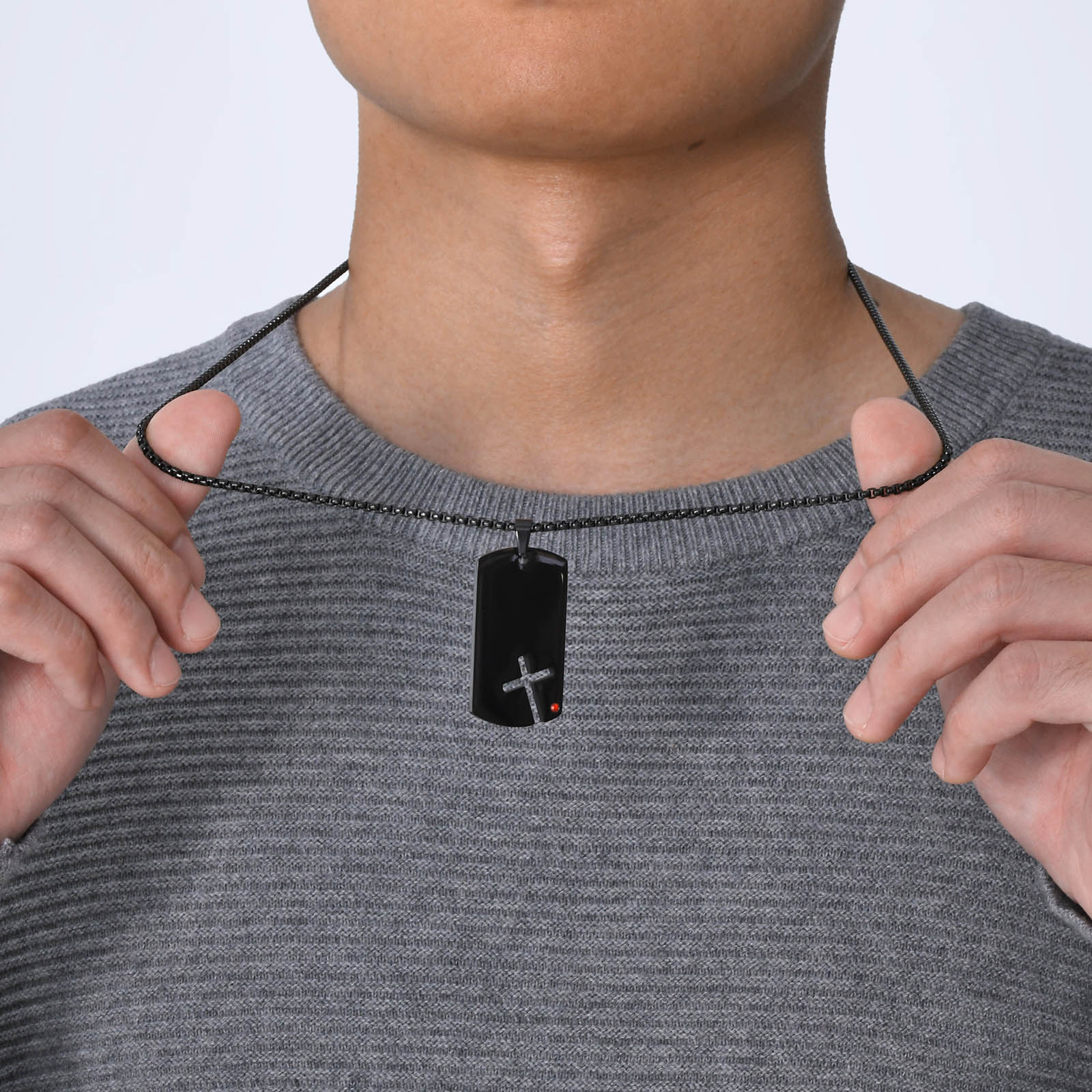 Hollow Cross DogTag Necklaces  - Mens Dog Tag Necklace บทวิจารณ์และราคา
