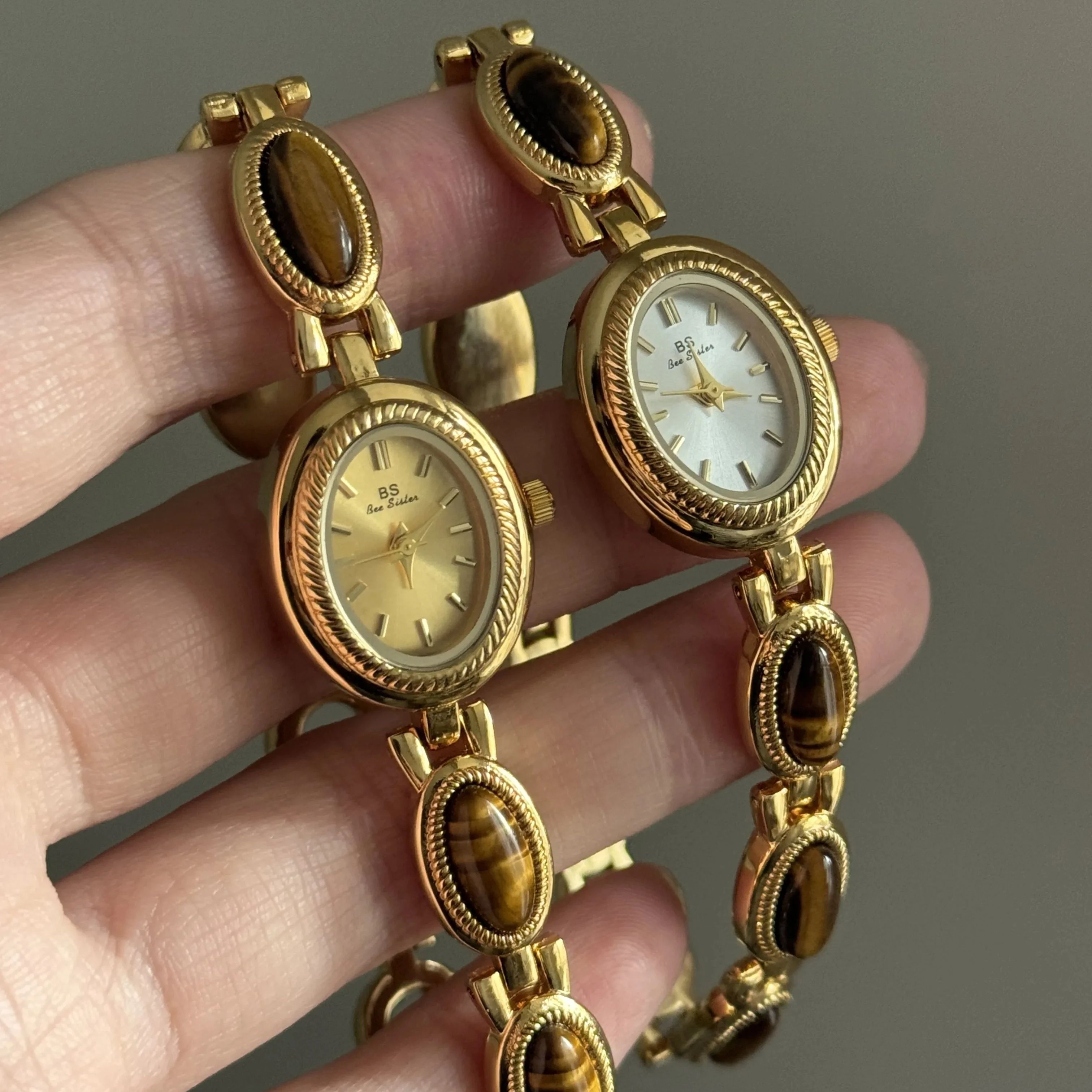 NEW Golden Retro Womanes' Watc - Jewels In Quartz Watches บทวิจารณ์และราคา